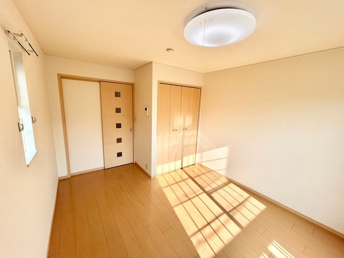 物件内観写真8　(居室)