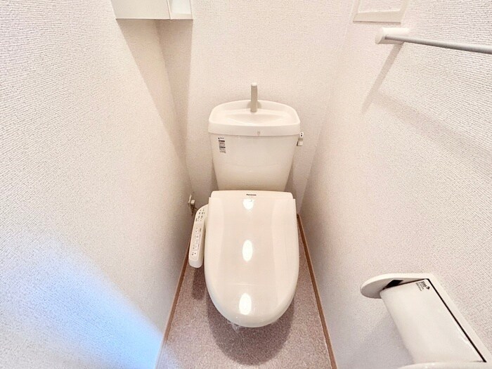 物件内観写真13　(トイレ)