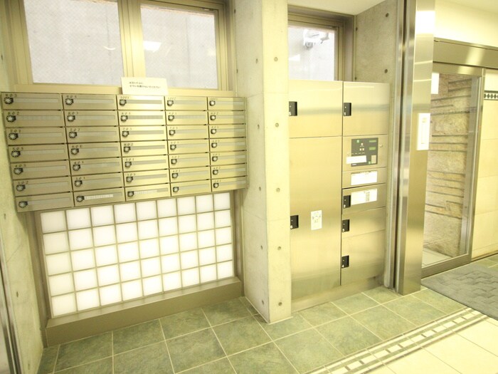 物件外観写真4　(建物設備)