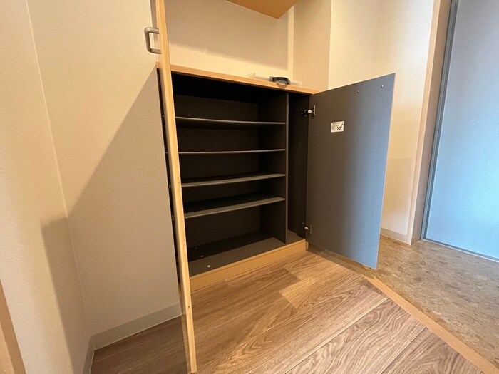 物件内観写真16　(靴箱)