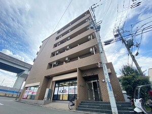 アルンハイム新石切外観写真