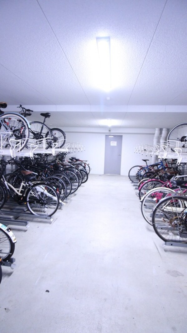 駐輪場