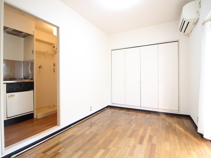 物件内観写真8　(居室)