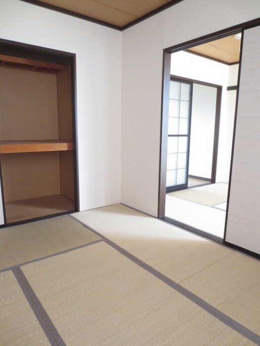 物件内観写真7　(居室)