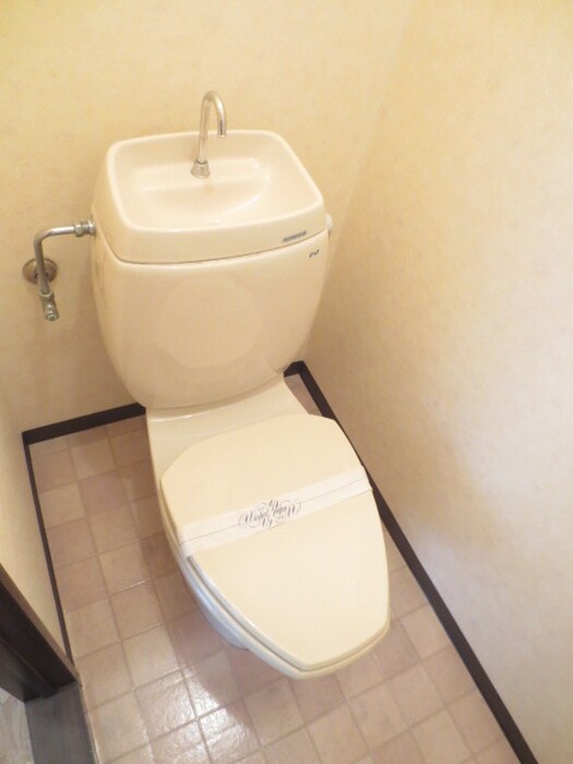 物件内観写真16　(トイレ)