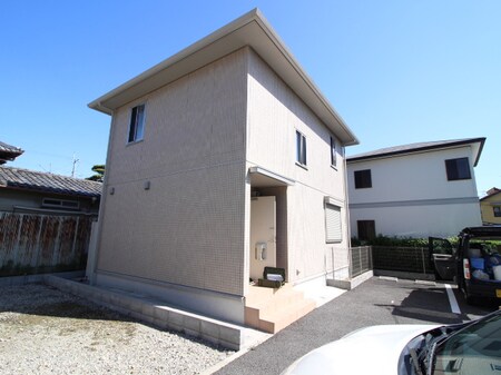 加茂二戸建貸家外観写真