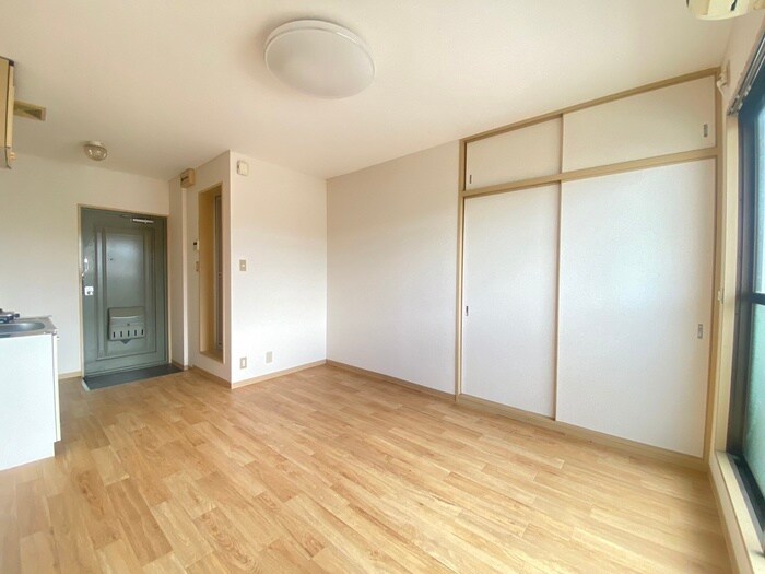 物件内観写真4　(居室)