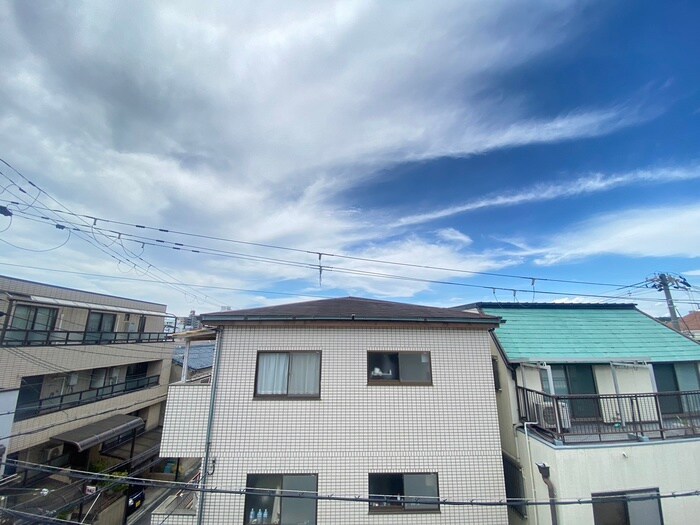 物件内観写真13　(室内からの展望)