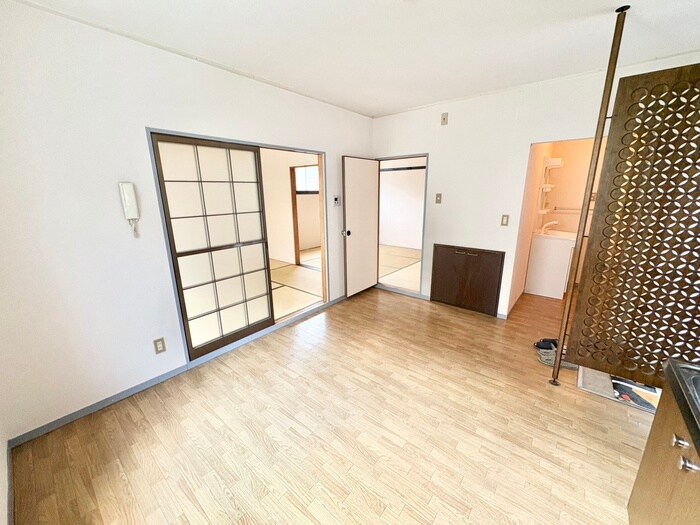 物件内観写真8　(居室)