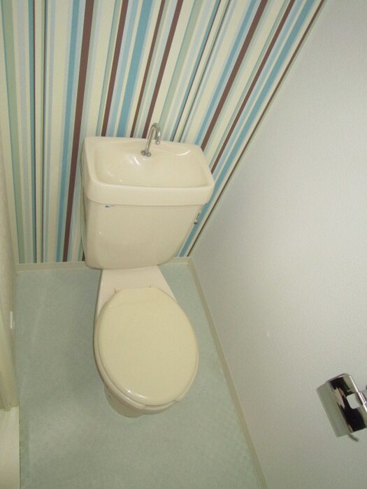 物件内観写真12　(トイレ)