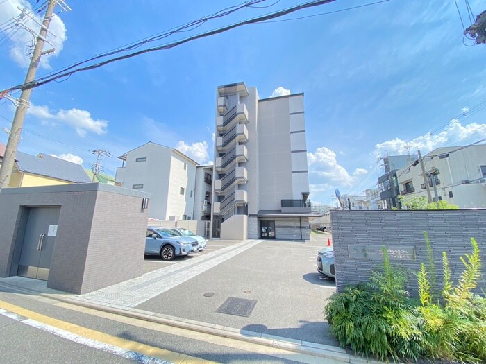 物件外観写真2　(駐車場)