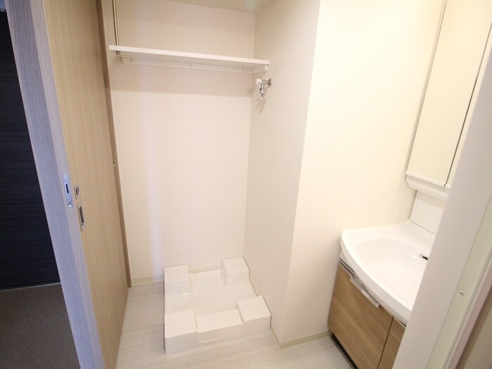 物件内観写真14　(洗濯機置場)