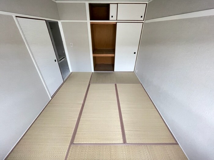 物件内観写真12　(居室)