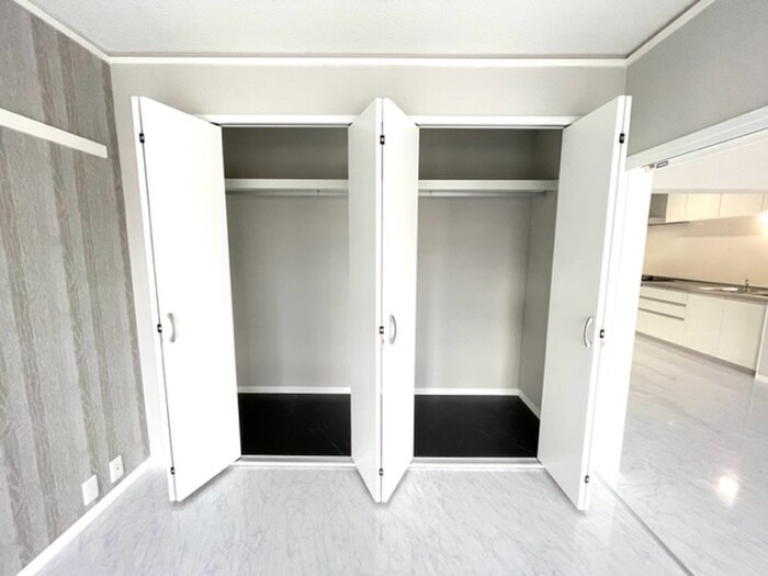物件内観写真13　(収納)