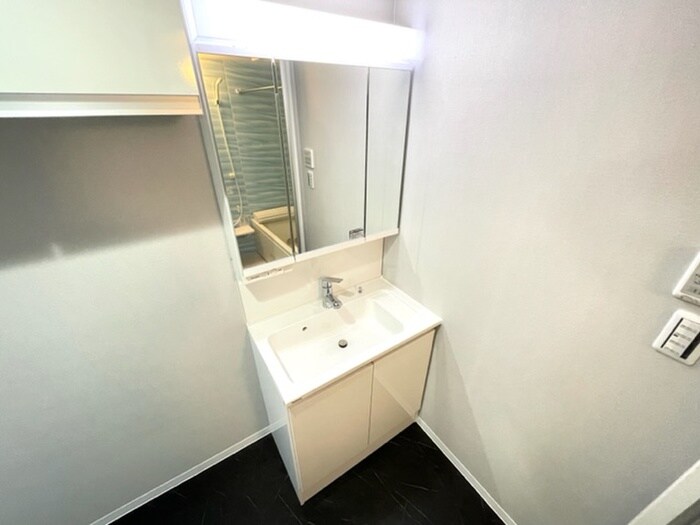 物件内観写真15　(洗面)