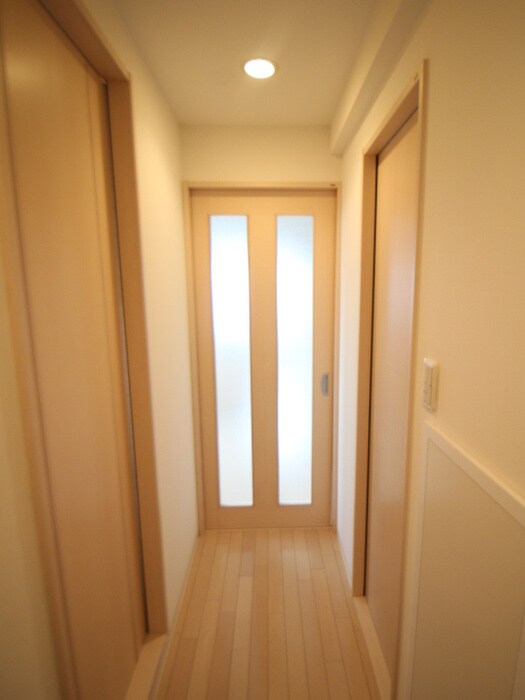 物件内観写真21　(廊下)