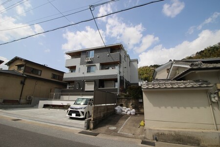 コンフォートアザレア石清水外観写真