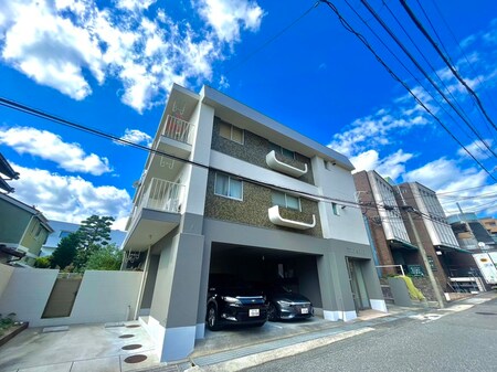 マンション７７外観写真