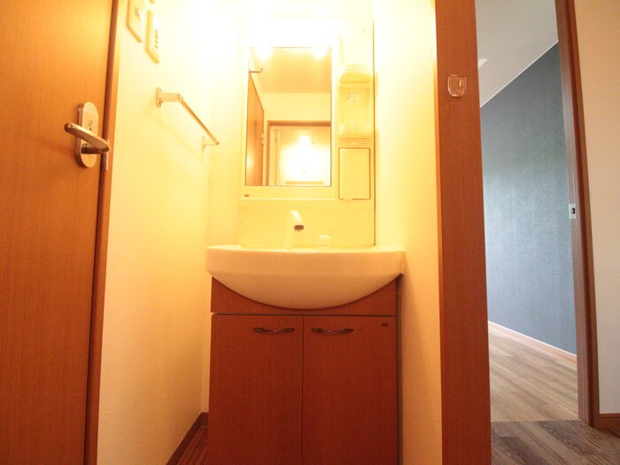 物件内観写真11　(洗面)