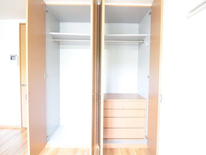 物件内観写真15　(収納)