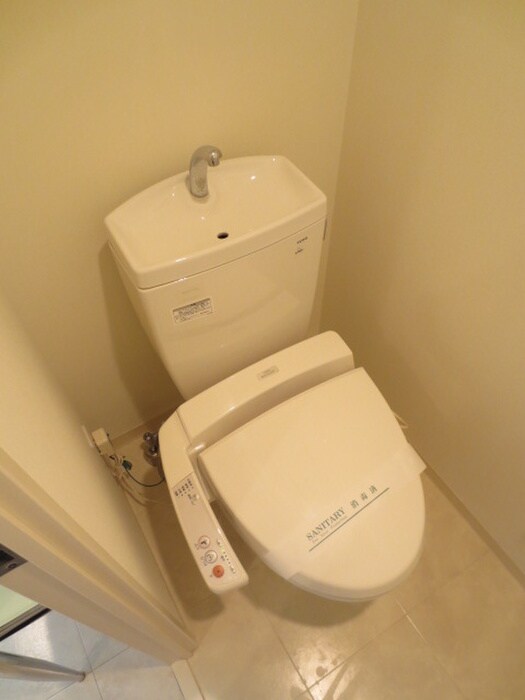 物件内観写真8　(トイレ)