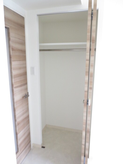 物件内観写真14　(収納)