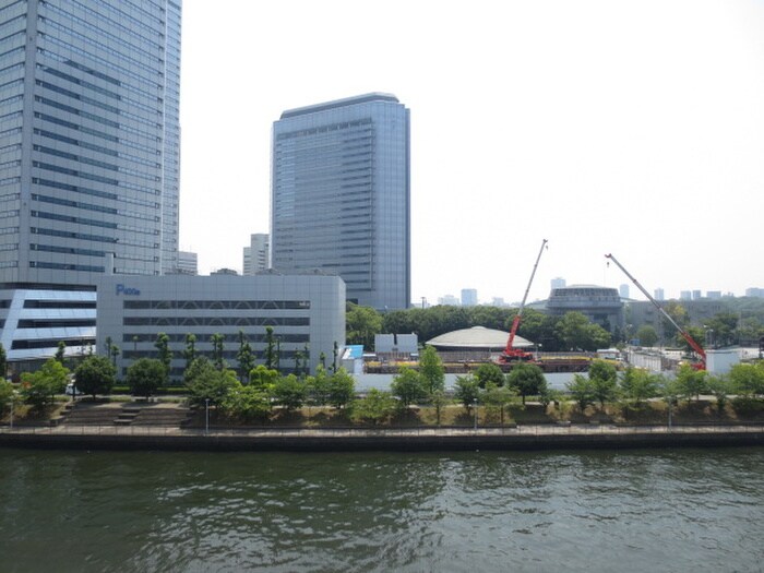 物件内観写真16　(室内からの展望)