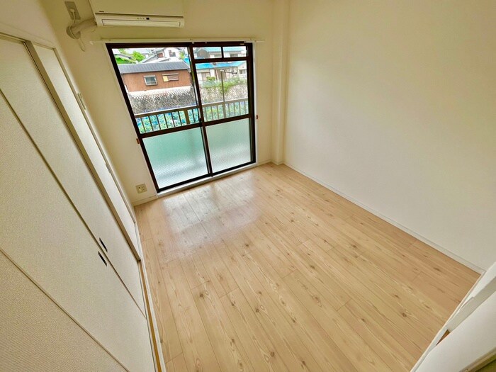物件内観写真16　(居室)