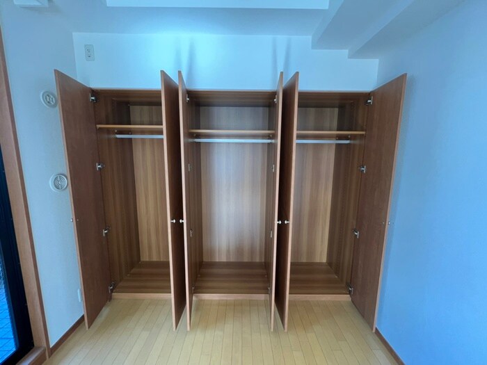 物件内観写真11　(収納)