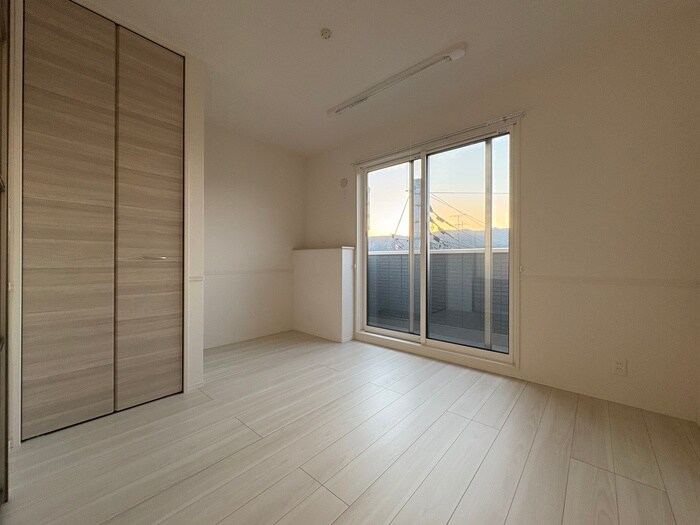 物件内観写真9　(居室)