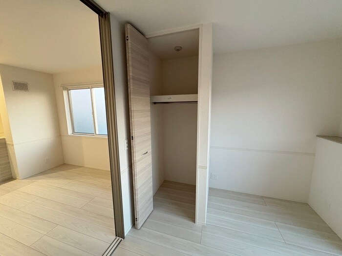 物件内観写真13　(収納)