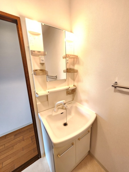 物件内観写真9　(洗面)