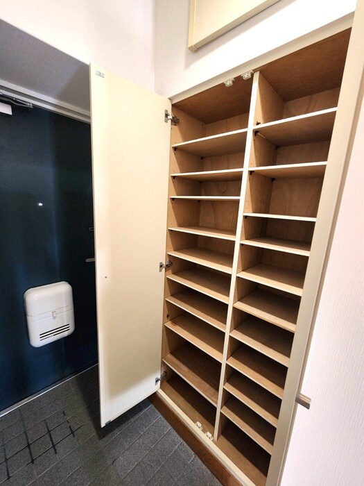 物件内観写真21　(靴箱)