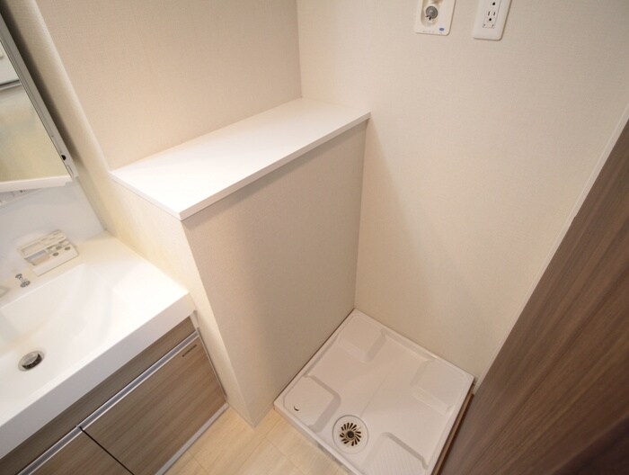 物件内観写真17　(洗濯機置場)