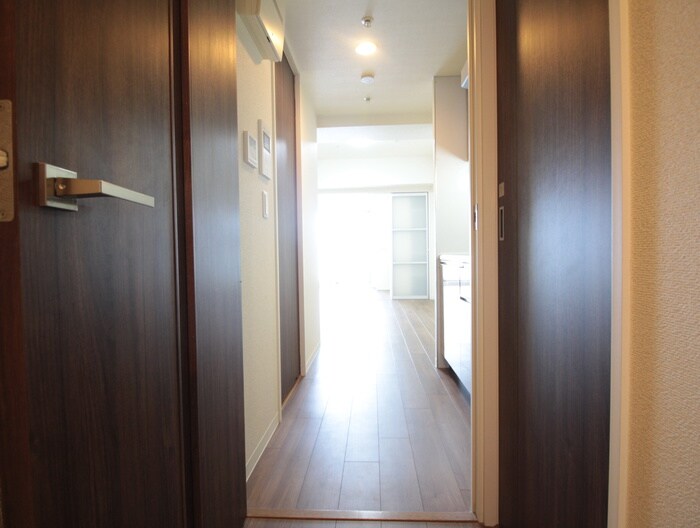 物件内観写真18　(廊下)