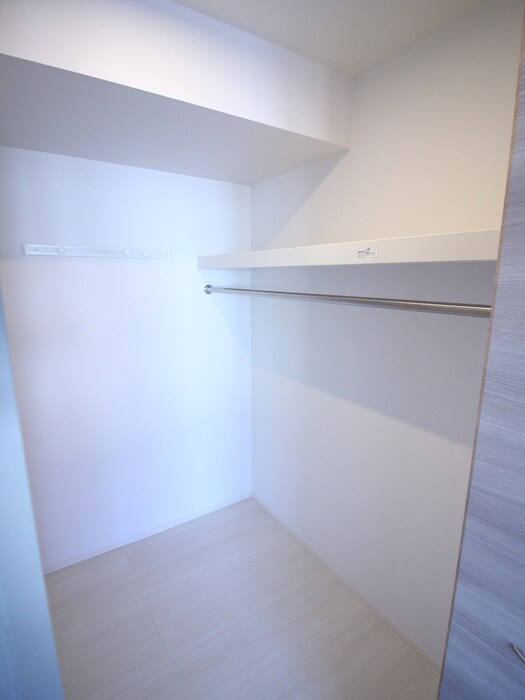 物件内観写真10　(収納)