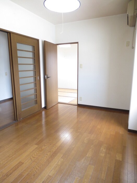 物件内観写真12　(居室)