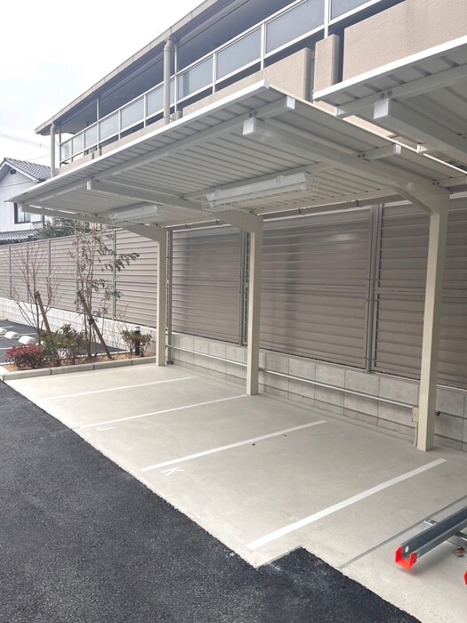 物件外観写真3　(駐輪場)