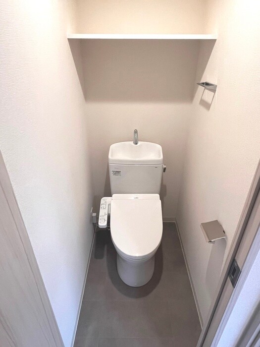 物件内観写真11　(トイレ)