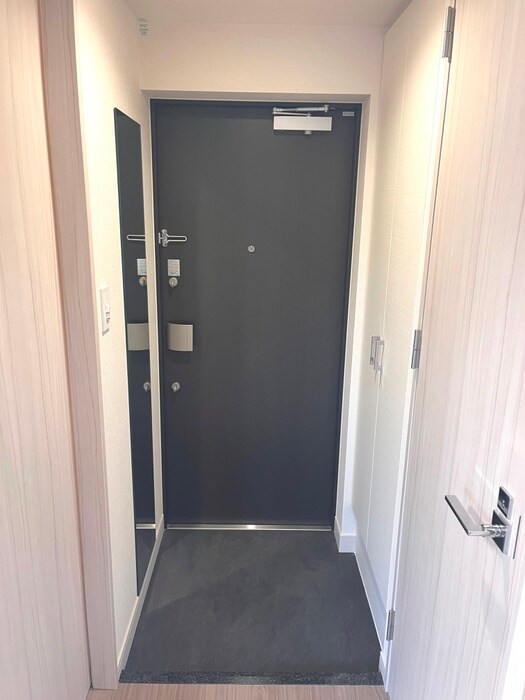 物件内観写真17　(玄関)