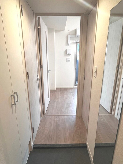 物件内観写真18　(廊下)