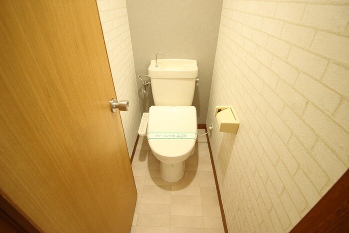 物件内観写真14　(トイレ)