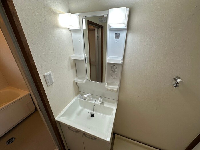 物件内観写真9　(洗面)