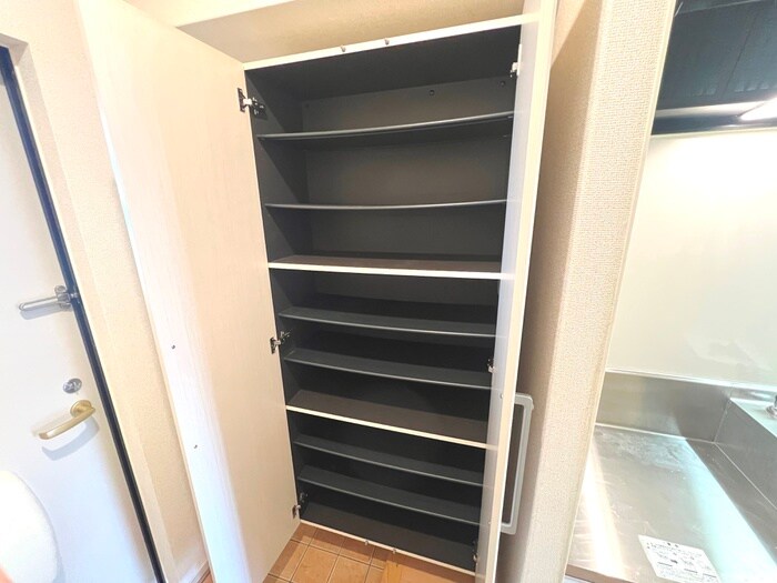 物件内観写真18　(収納)