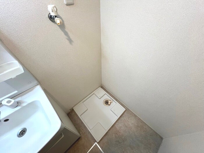 物件内観写真19　(洗濯機置場)