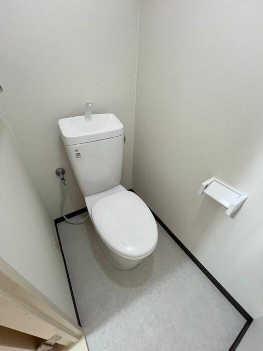 物件内観写真15　(トイレ)