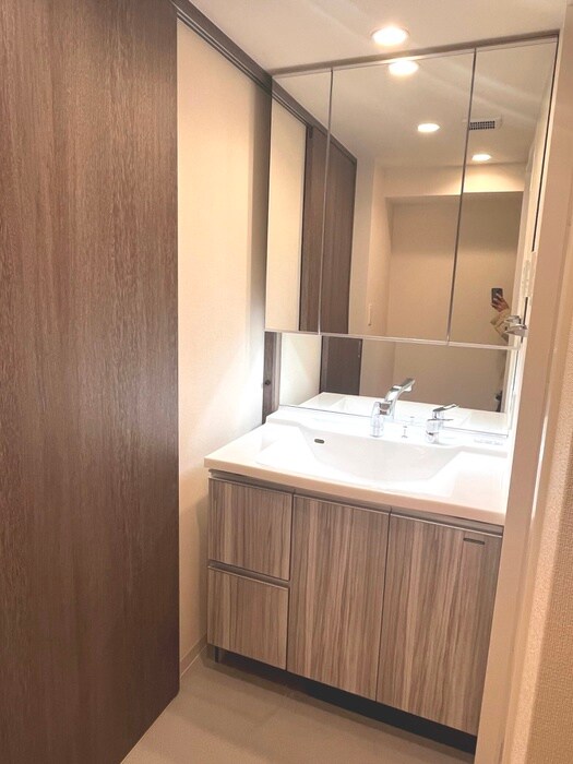 物件内観写真9　(洗面)