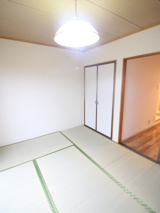 物件内観写真15　(居室)