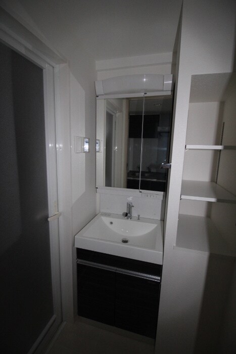 物件内観写真16　(洗面)