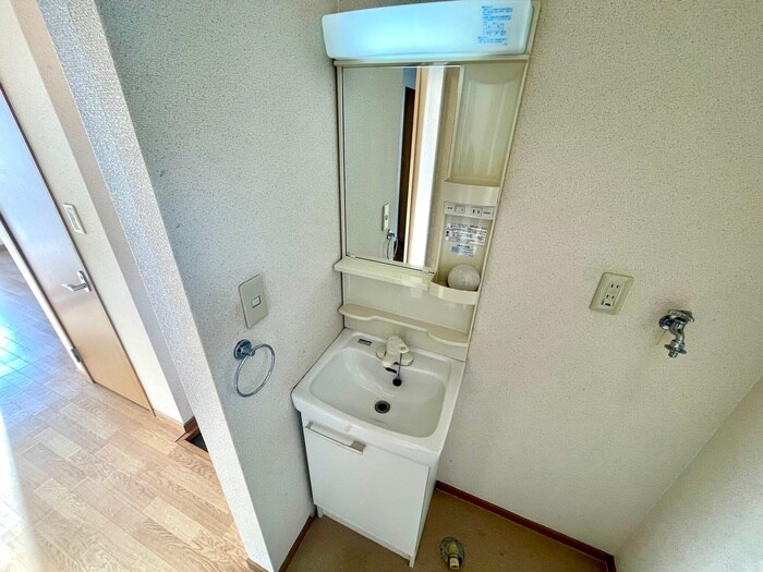 物件内観写真10　(洗面)